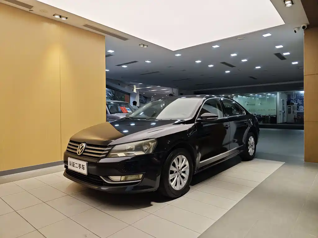 Volkswagen Passat 2014 1.8TSI DSG Premium Edition 2014