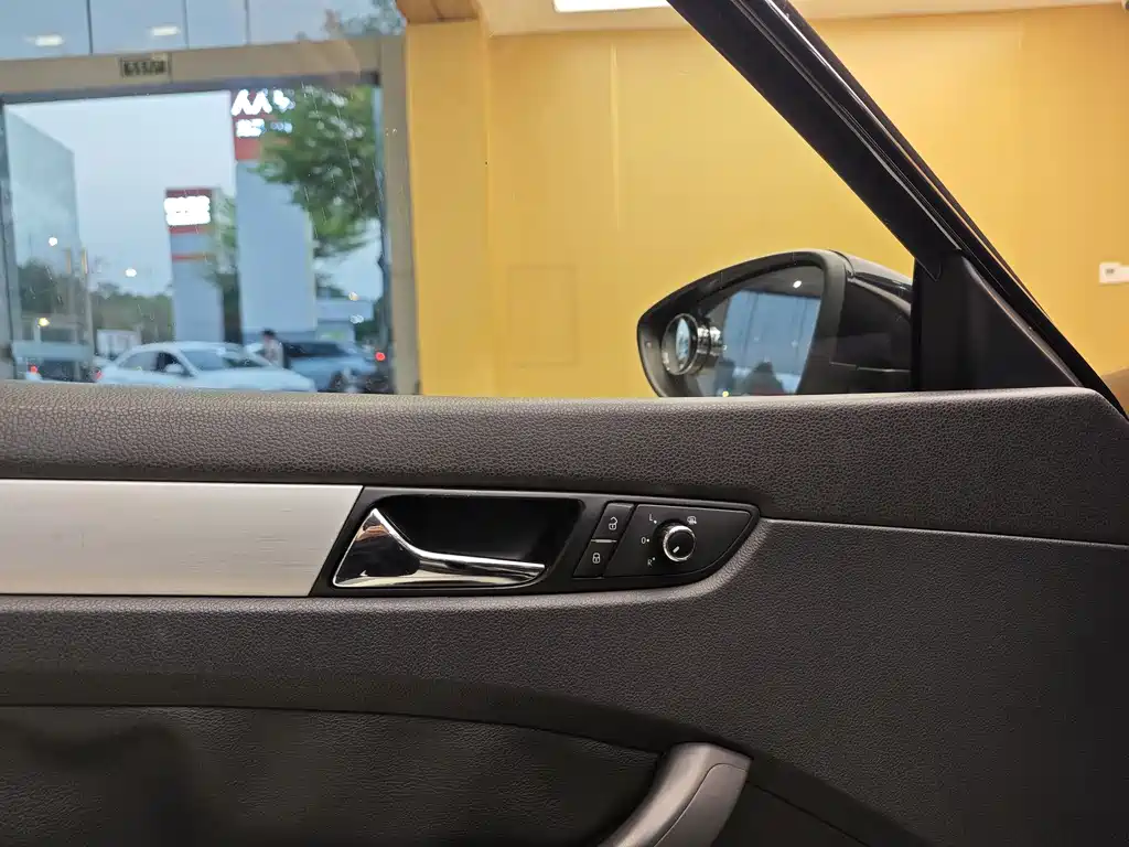 Volkswagen Passat 2014 1.8TSI DSG Premium Edition 2014 - thumbnail 8