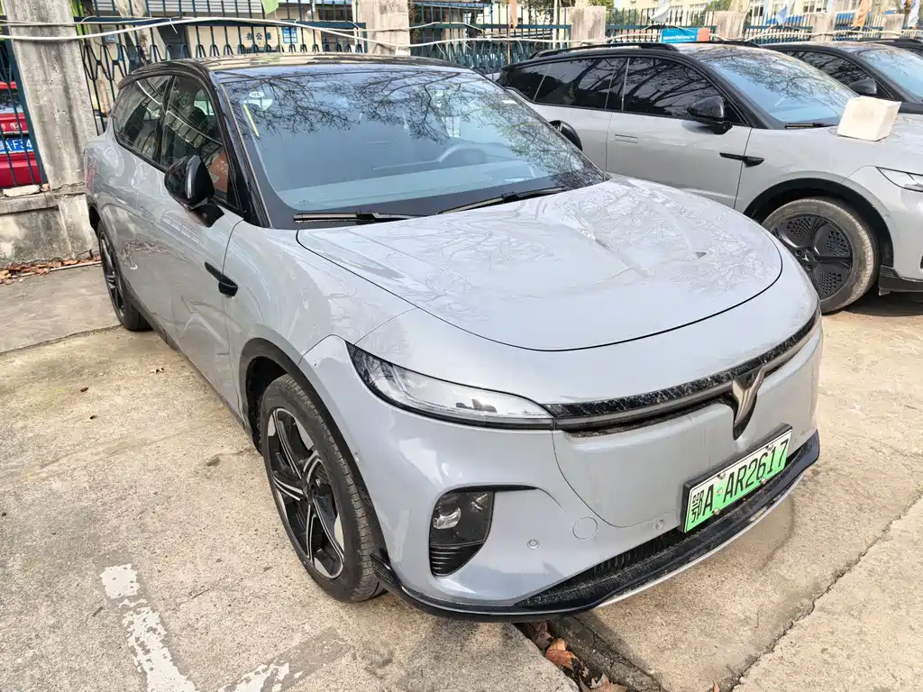 Lantu Automobile Lantu Zhiyin 2024 Long Range Ultra Charging Edition 2025 - thumbnail 3