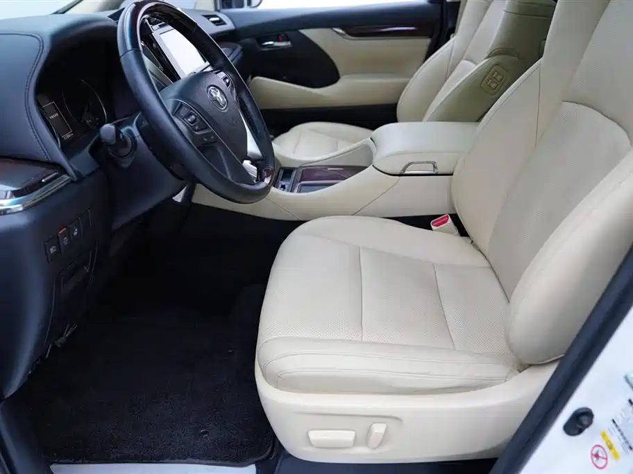 Toyota Alphard 2018 3.5L Luxury Edition 2018 - thumbnail 7