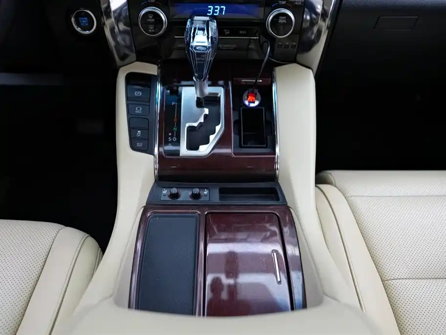 Toyota Alphard 2018 3.5L Luxury Edition 2018 - thumbnail 12