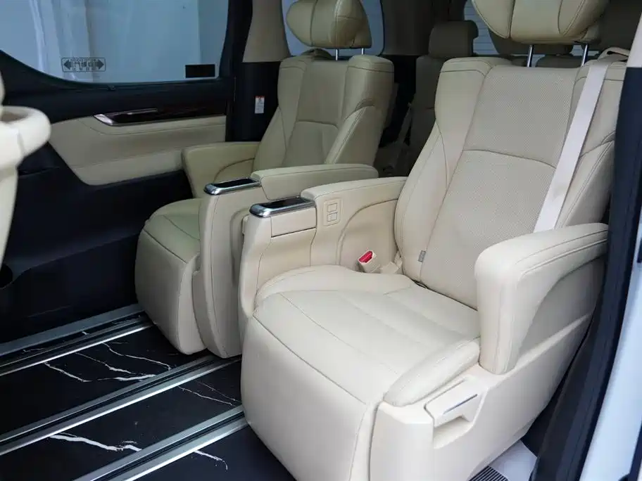 Toyota Alphard 2018 3.5L Luxury Edition 2018 - thumbnail 13