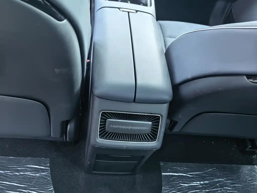 Lantu Automobile Lantu Zhiyin 2024 Long Range Ultra Charging Edition 2025 - thumbnail 15