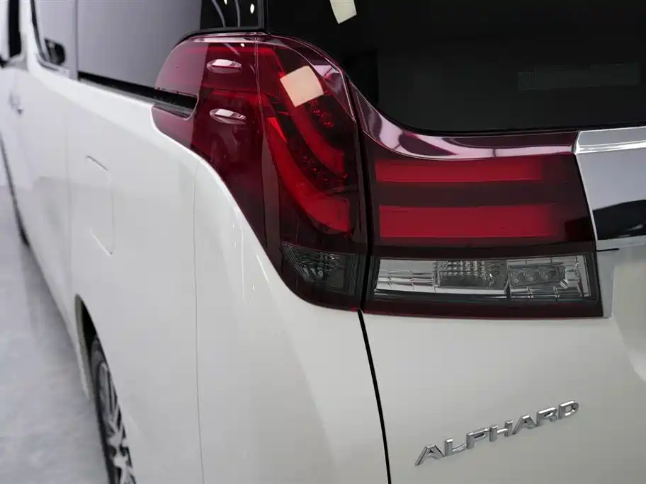 Toyota Alphard 2018 3.5L Luxury Edition 2018 - thumbnail 22