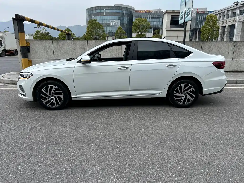 Volkswagen Lavida 2023 280TSI DSG Premium Edition 2022 - thumbnail 22