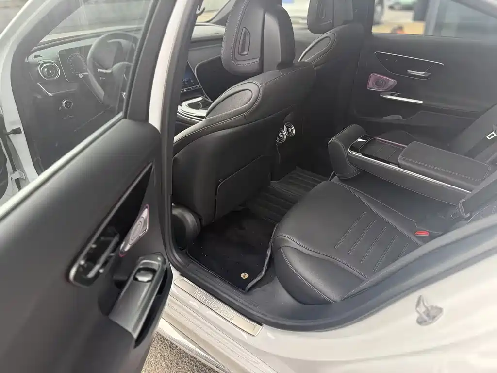 Mercedes-Benz Mercedes-Benz C-Class 2023 C 260 L Sport Edition 2023 - thumbnail 7