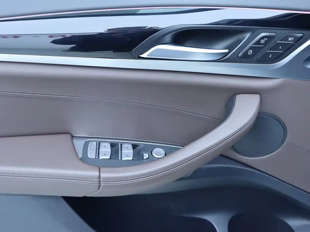 BMW BMW X4 2019 xDrive25i M Sport Package 2019 - thumbnail 11