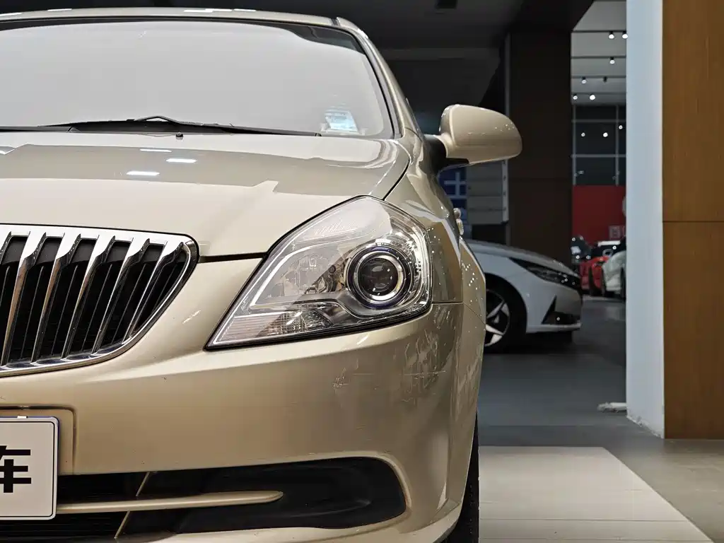 Buick Buick Excelle 2015 1.5L Manual Classic Edition 2015 - thumbnail 2
