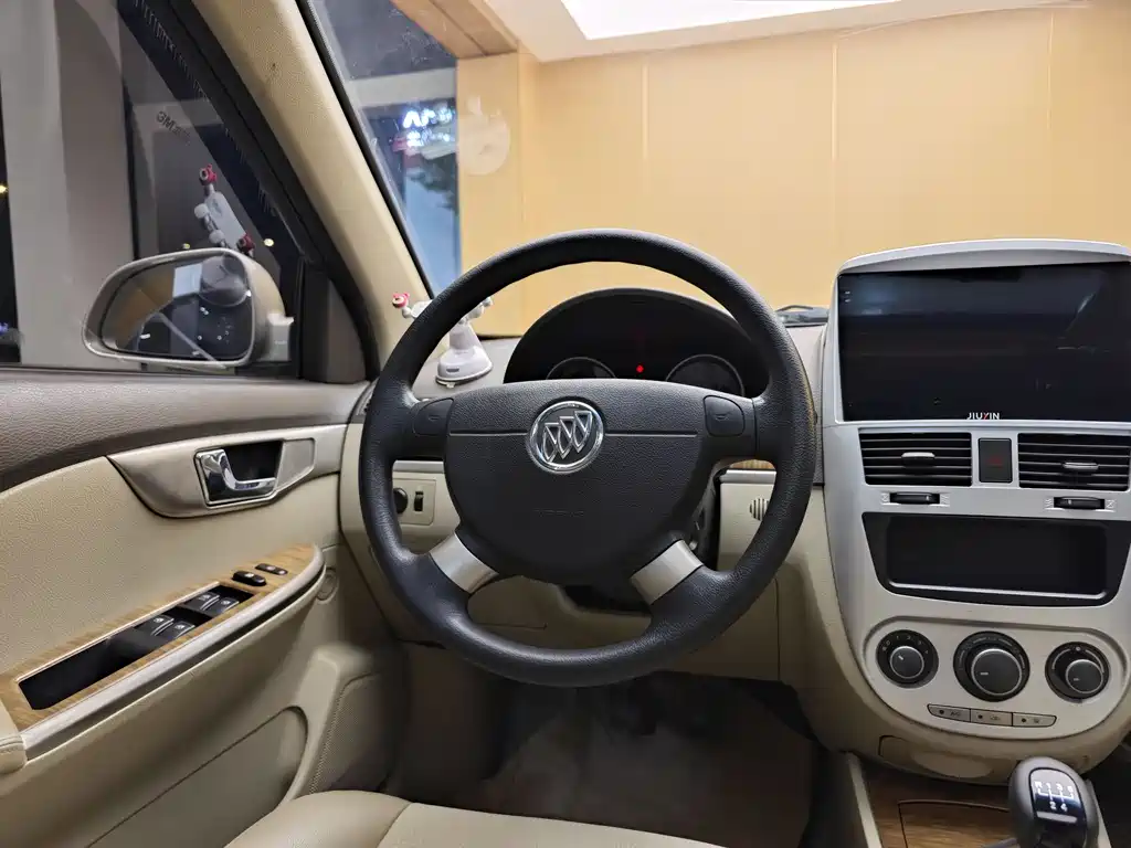 Buick Buick Excelle 2015 1.5L Manual Classic Edition 2015 - thumbnail 14