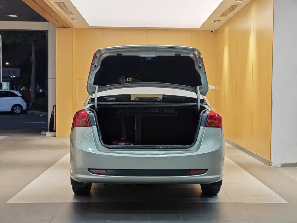 Buick Buick Excelle 2015 1.5L Manual Classic Edition 2015 - thumbnail 25