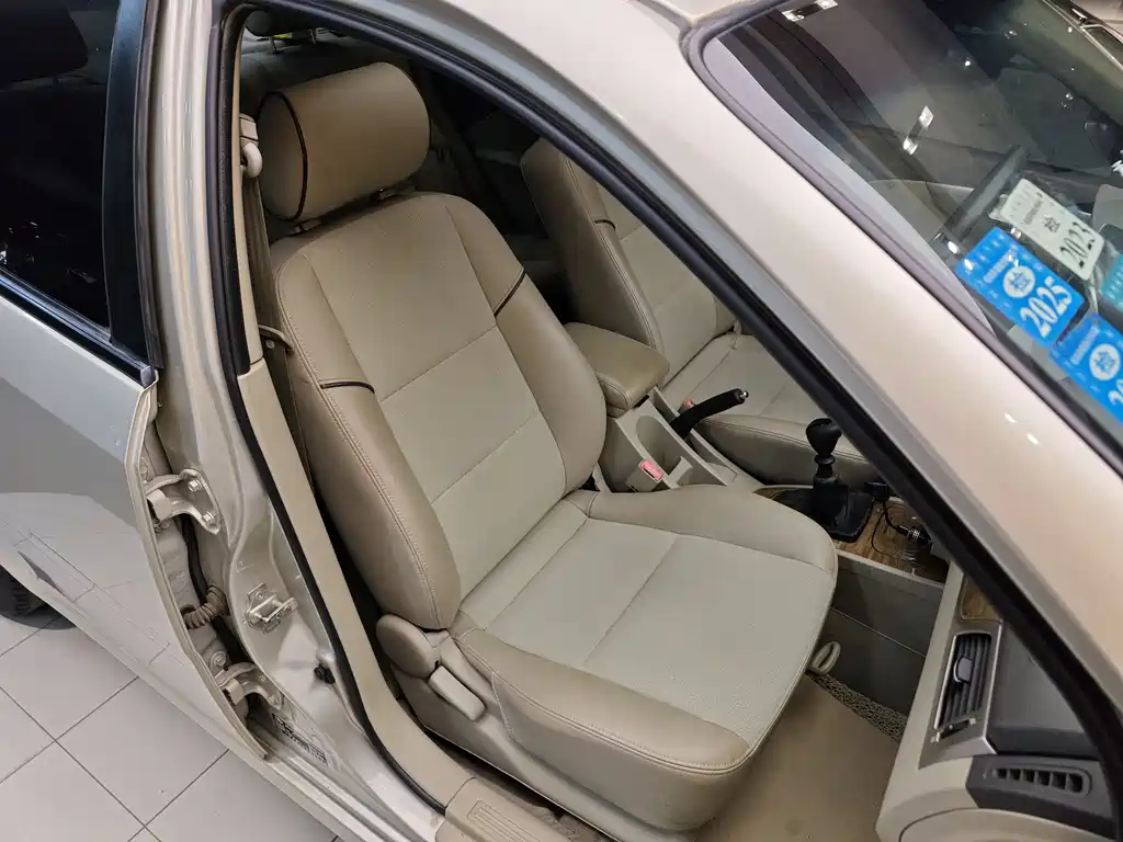Buick Buick Excelle 2015 1.5L Manual Classic Edition 2015 - thumbnail 30