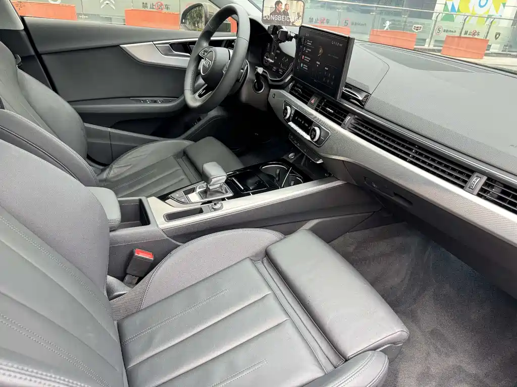 Audi Audi A5 Import 2024 Sportback 40 TFSI Fashion Dynamic Model 2024 - thumbnail 24