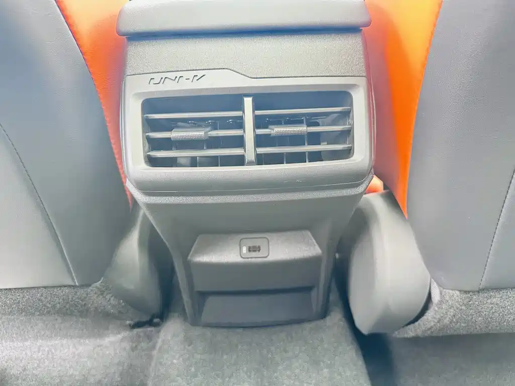 Changan Changan UNI-V 2024 1.5T Premium Sport Edition 2024 - thumbnail 24