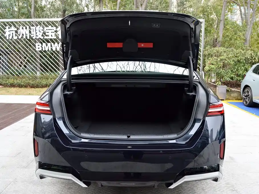 BMW BMW i5 2025 eDrive 40L M Sport Package 2025 - thumbnail 7