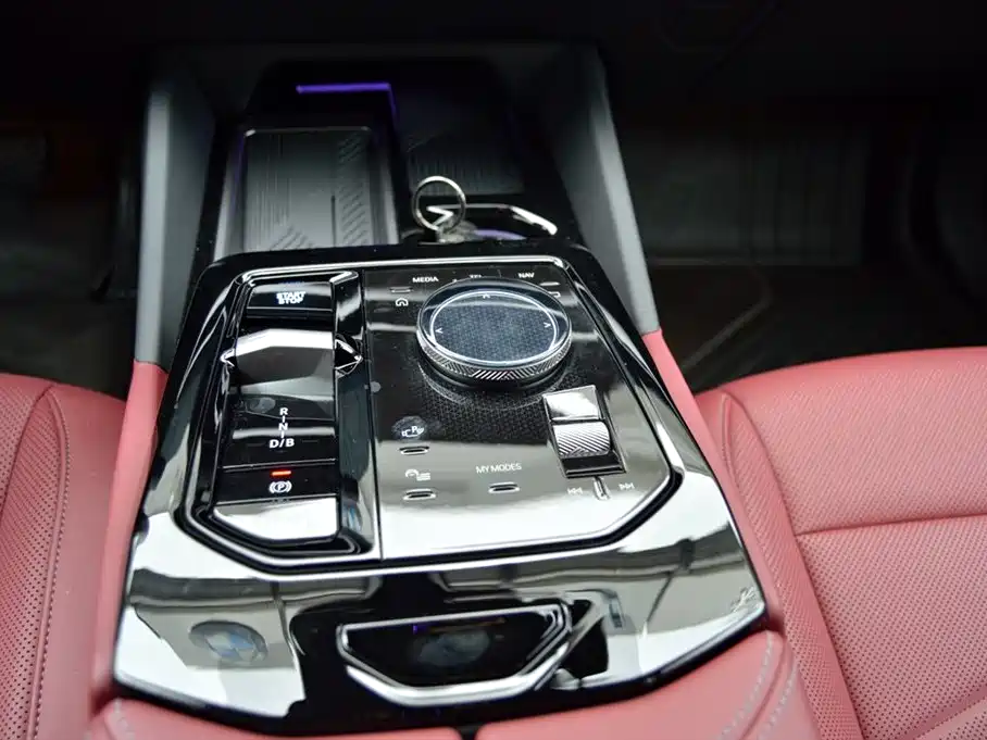 BMW BMW i5 2025 eDrive 40L M Sport Package 2025 - thumbnail 11