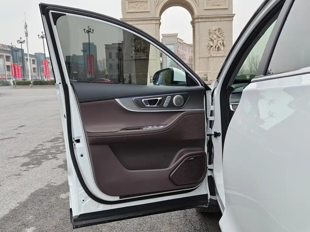 Chery Chery Tiggo 8 Pro 2024 Champion Edition 390T 2WD Peak Version 5-Seat 2024 - thumbnail 15