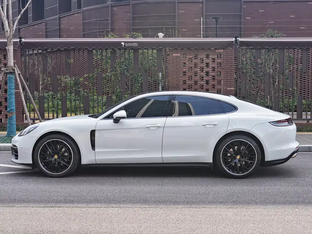 Porsche Porsche Panamera 2023 2.9T 2023 - thumbnail 2