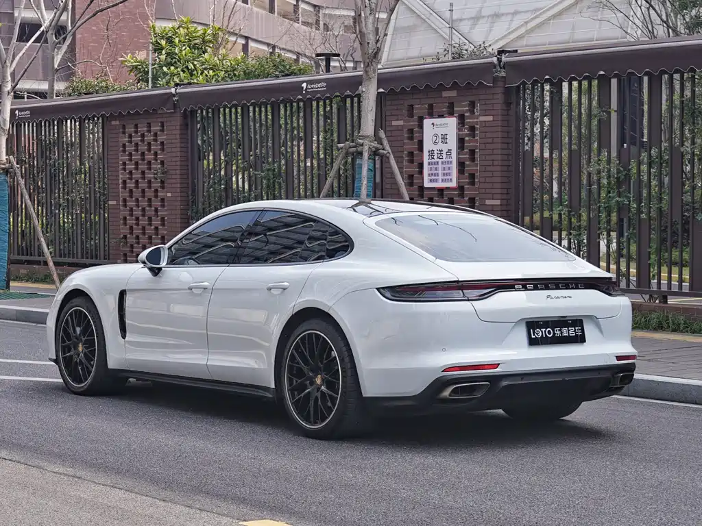Porsche Porsche Panamera 2023 2.9T 2023 - thumbnail 3