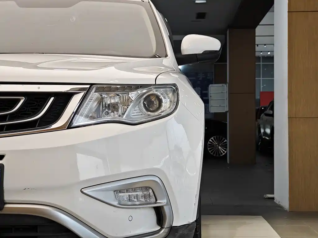 Geely Auto Geely Boyue 2016 1.8TD Automatic Smart Connect Edition 2018 - thumbnail 2