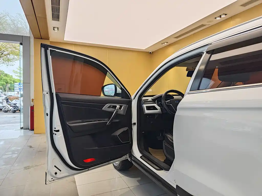 Geely Auto Geely Boyue 2016 1.8TD Automatic Smart Connect Edition 2018 - thumbnail 7