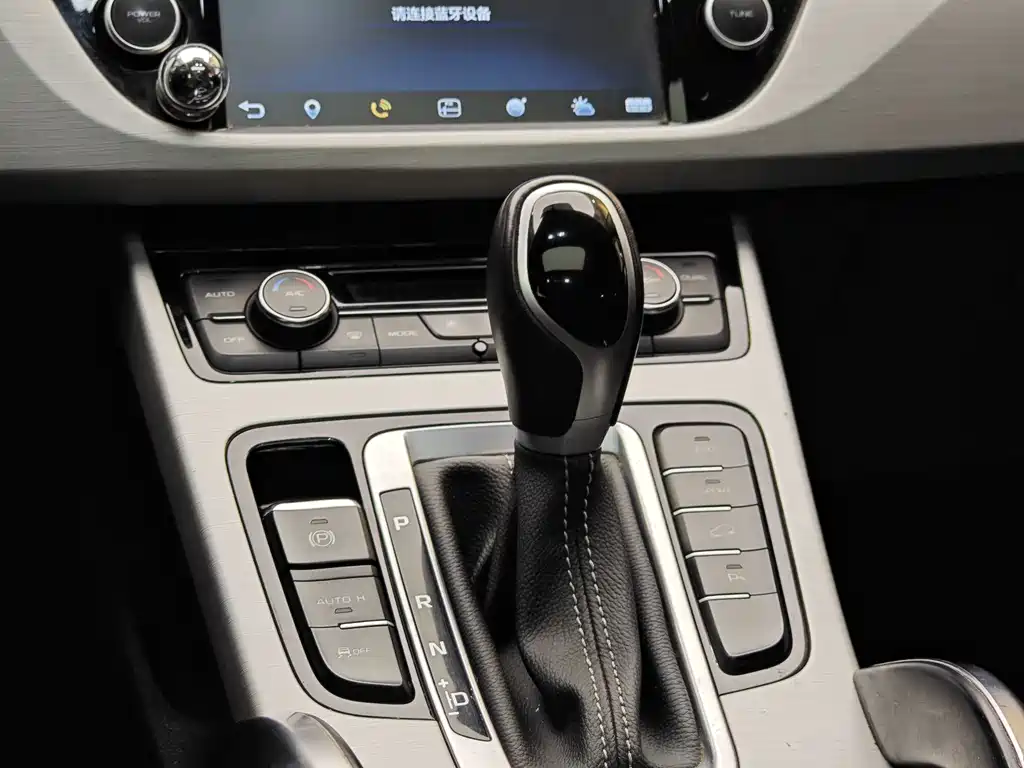 Geely Auto Geely Boyue 2016 1.8TD Automatic Smart Connect Edition 2018 - thumbnail 17