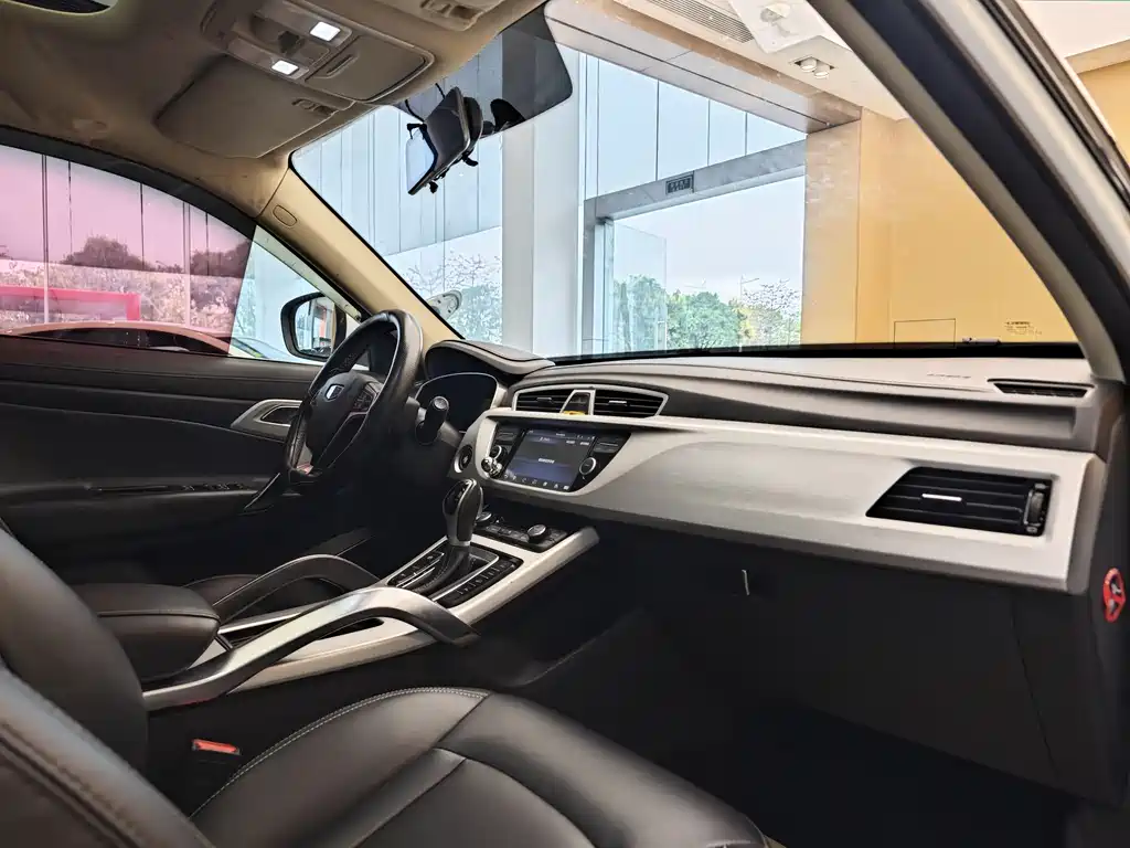 Geely Auto Geely Boyue 2016 1.8TD Automatic Smart Connect Edition 2018 - thumbnail 30