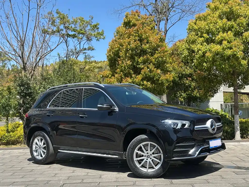 Mercedes-Benz Mercedes-Benz GLE 2020 Facelift GLE 350 4MATIC Fashion Edition 2020 - thumbnail 3