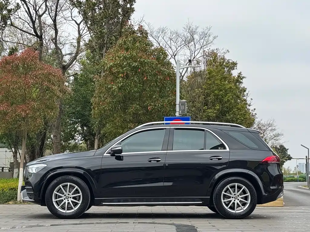 Mercedes-Benz Mercedes-Benz GLE 2020 Facelift GLE 350 4MATIC Fashion Edition 2020 - thumbnail 4