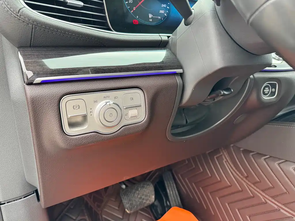 Mercedes-Benz Mercedes-Benz GLE 2020 Facelift GLE 350 4MATIC Fashion Edition 2020 - thumbnail 26