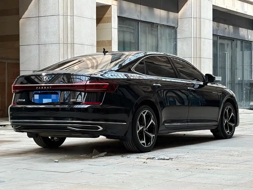 Volkswagen Volkswagen Passat 2022 330TSI Elite Starry Sky Edition 2023 - thumbnail 13
