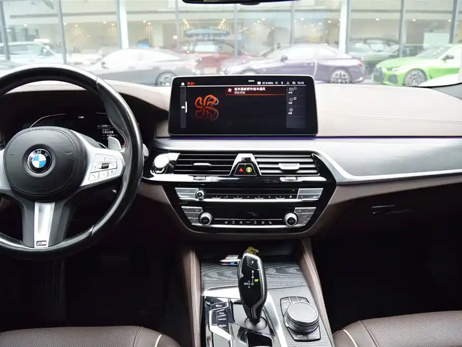 BMW BMW 5 Series 2023 530Li Leading Model M Sport Package 2024 - thumbnail 9