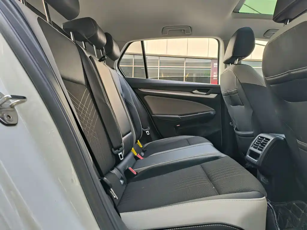 Volkswagen Volkswagen Golf 2021 280TSI DSG Pro 2021 - thumbnail 9