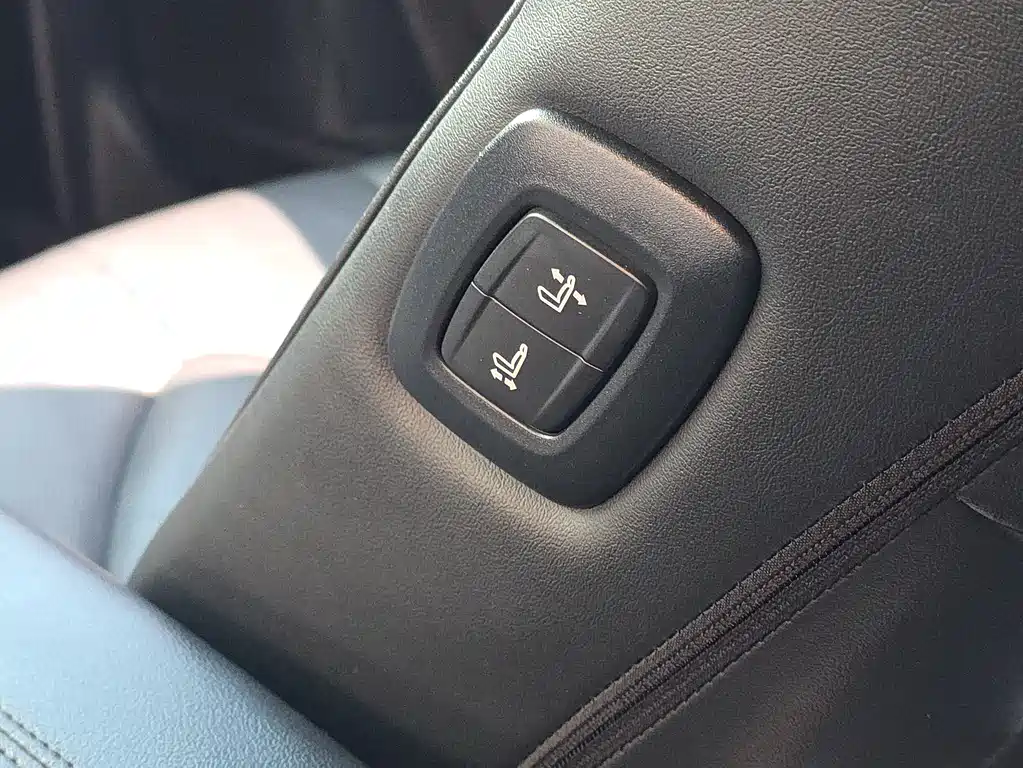 Toyota Toyota Avalon 2023 Hybrid 2.5L XLE Premium Edition 2023 - thumbnail 14