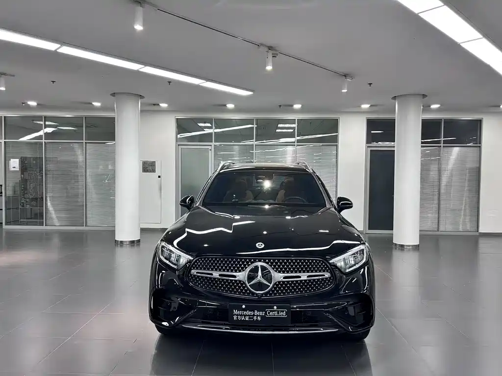 Mercedes-Benz Mercedes-Benz GLC 2024 GLC 300 L 4MATIC Dynamic Model 5-Seat 2024 - thumbnail 2
