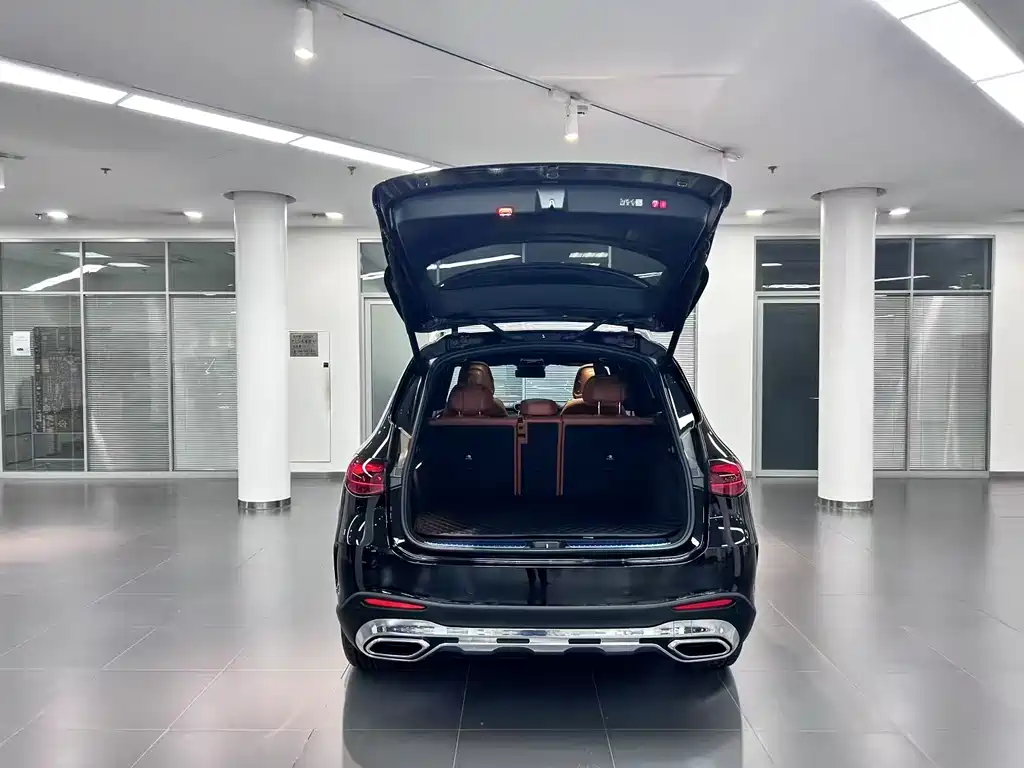 Mercedes-Benz Mercedes-Benz GLC 2024 GLC 300 L 4MATIC Dynamic Model 5-Seat 2024 - thumbnail 5
