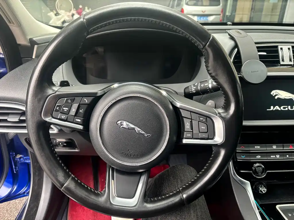 Jaguar Jaguar XEL 2019 2.0T 200PS Premium Edition 2019 - thumbnail 7