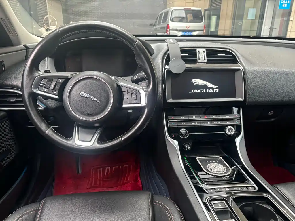 Jaguar Jaguar XEL 2019 2.0T 200PS Premium Edition 2019 - thumbnail 12