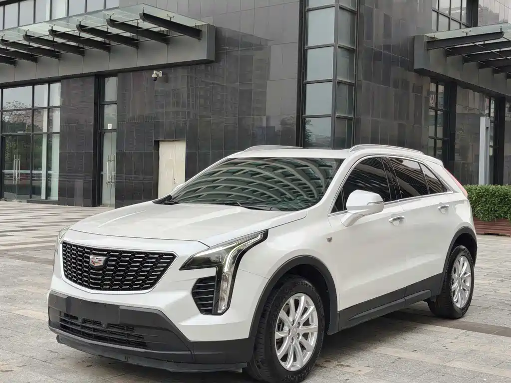 Cadillac Cadillac XT4 2020 28T FWD Technology Edition 2021 - thumbnail 2