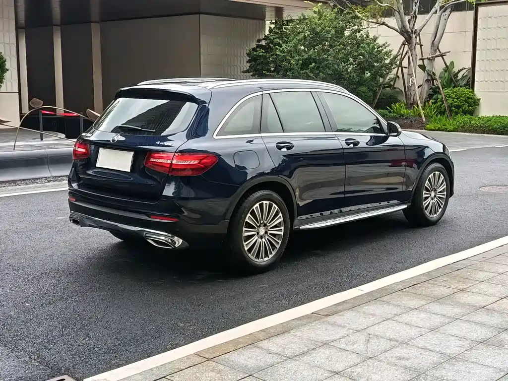 Mercedes-Benz Mercedes-Benz GLC 2016 GLC 260 4MATIC Sport Edition 2016 - thumbnail 4
