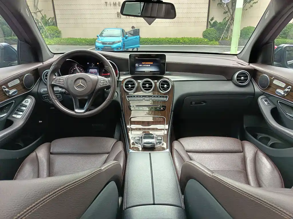 Mercedes-Benz Mercedes-Benz GLC 2016 GLC 260 4MATIC Sport Edition 2016 - thumbnail 7