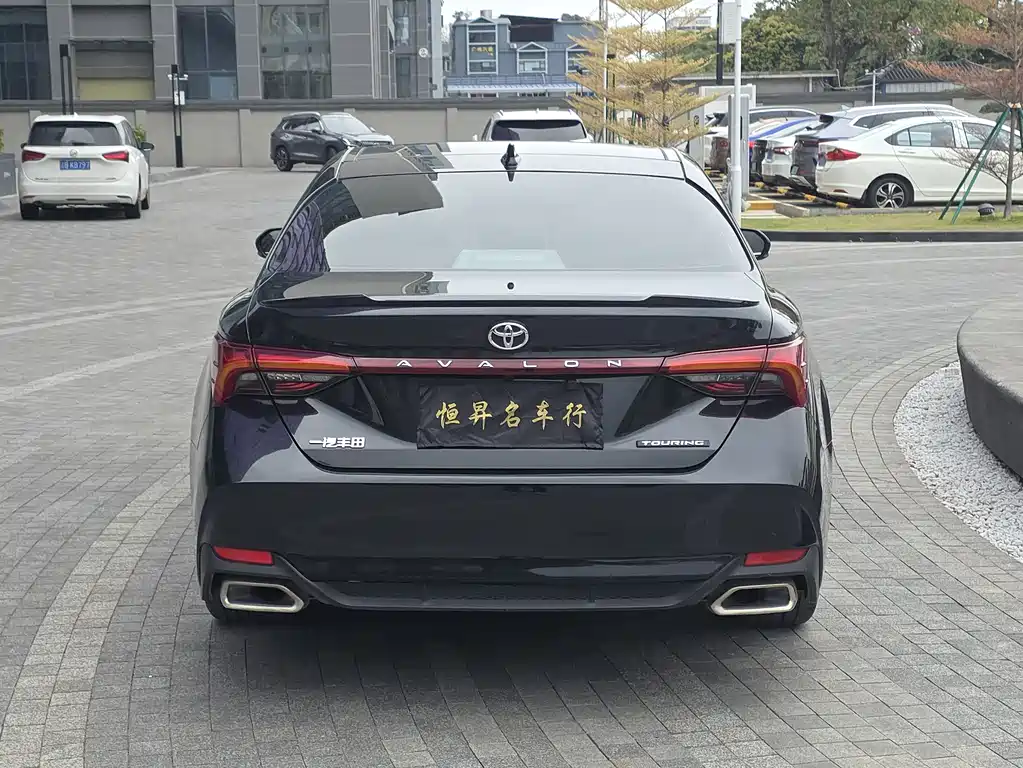 Toyota Toyota Avalon 2023 2.5L Touring Premium Edition 2023 - thumbnail 5