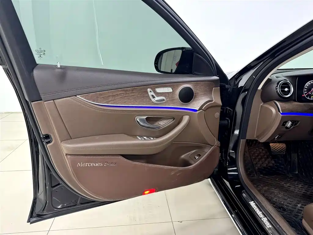 Mercedes-Benz Mercedes-Benz E-Class 2018 Facelift E 200 L 2018 - thumbnail 8