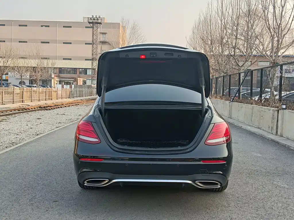 Mercedes-Benz Mercedes-Benz E-Class 2017 E 300 L Sport Fashion Edition 2017 - thumbnail 10