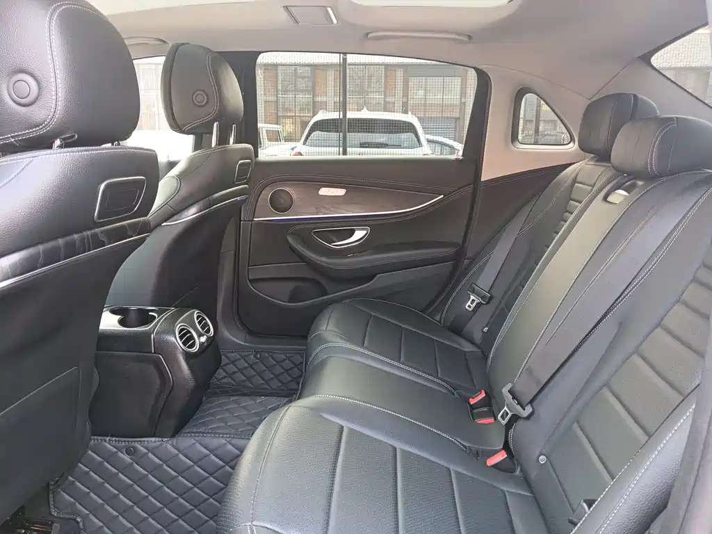 Mercedes-Benz Mercedes-Benz E-Class 2017 E 300 L Sport Fashion Edition 2017 - thumbnail 15