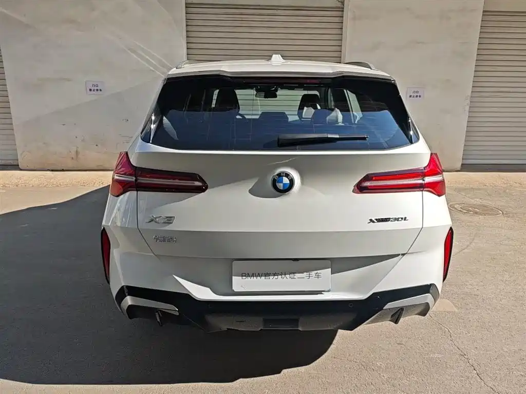 BMW BMW X3 2025 xDrive30L Premium M Sport Shadow Night Package 2025 - thumbnail 3