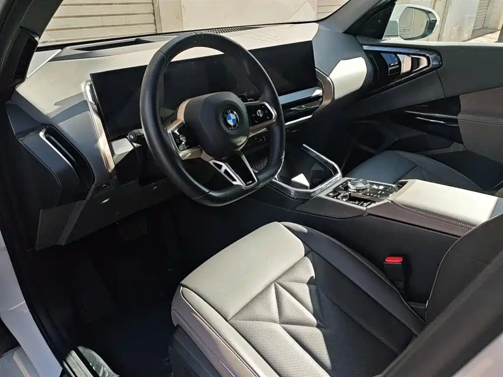 BMW BMW X3 2025 xDrive30L Premium M Sport Shadow Night Package 2025 - thumbnail 12