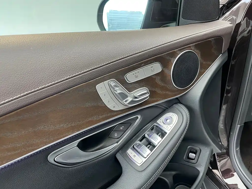 Mercedes-Benz Mercedes-Benz GLC 2020 Facelift GLC 300 L 4MATIC Sport 2020 - thumbnail 11