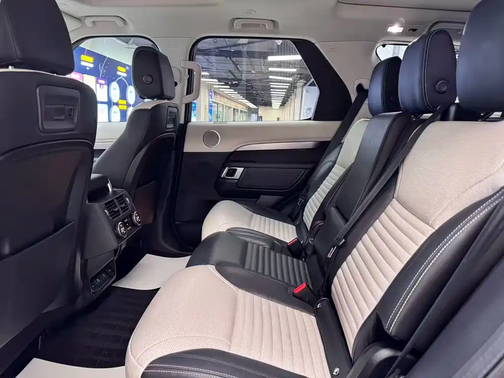 Land Rover Discovery 2021 360PS R-Dynamic S 2021 - thumbnail 8