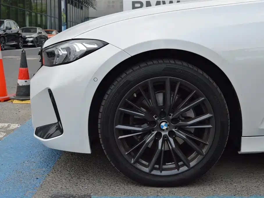 BMW BMW 3 Series 2024 325Li M Sport Night Package 2025 - thumbnail 6