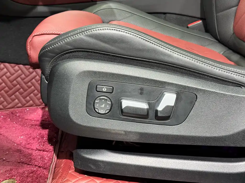 BMW BMW X6 2022 Model Year Facelift xDrive30i M Sport Package 2023 - thumbnail 11
